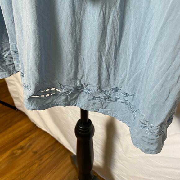 Cynthia Rowley Women's Embroidered Tunic Blouse Size 3X Rayon V-Neck Tassel Ties - Picture 6 of 13